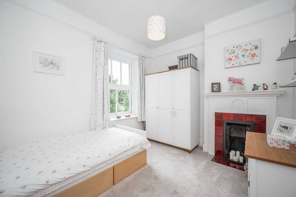 Bedroom- click for photo gallery
